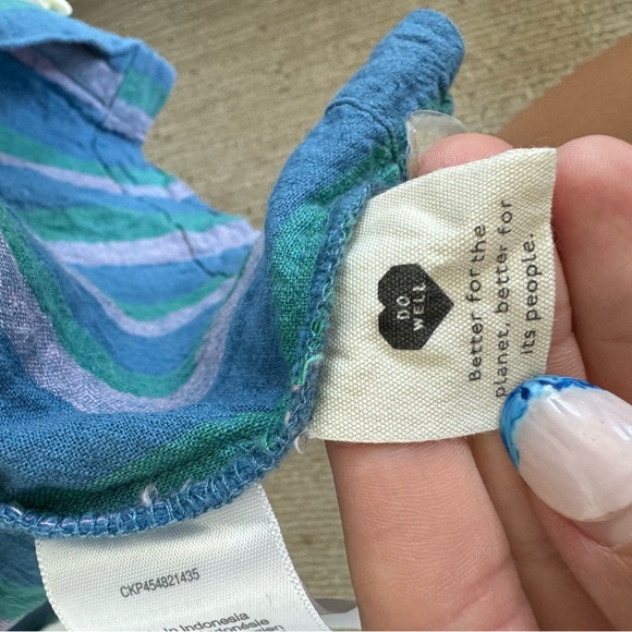 Linen-Cotton Beachside Shirt in Daly Stripe - Picture 5 of 8